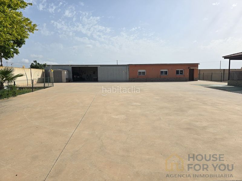 Foto f0077451-ec0e-43a0-b7fa-42238db9063b. Casa amb aparcament a Dolores de Pacheco-Santa Rosalía Torre - Pacheco