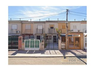 Duplex  Calle julian romea. Dúplex adosado a 200 metros de la playa en los alcázares  gran p