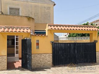 Casa  Calle zeus-claras. Planta baja con patio