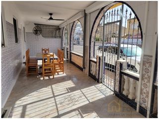 Casa  Calle irene. Dos casas unidas. amplia vivienda en los narejos con 5 dormitori
