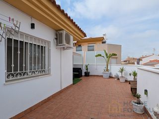 Pis  Calle liberacion. Ático con espectacular terraza de 38 m y ascensor en pilar de la