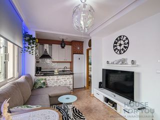 Flat  Calle liberacion. Ático con espectacular terraza de 38 m y ascensor en pilar de la