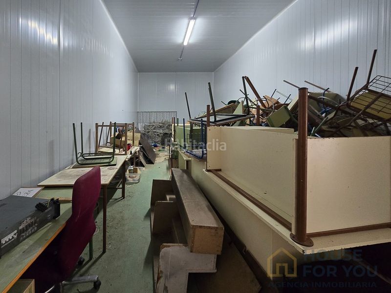 Foto 3c3a2fcb-2381-457b-8d35-b0d136e2b580. Masia amb aparcament a Castril