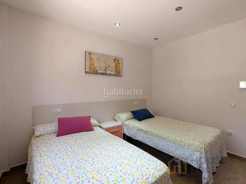 Foto d453ab6c-b4fe-4e58-b824-16cb10646bf2. Masia amb aparcament a Castril