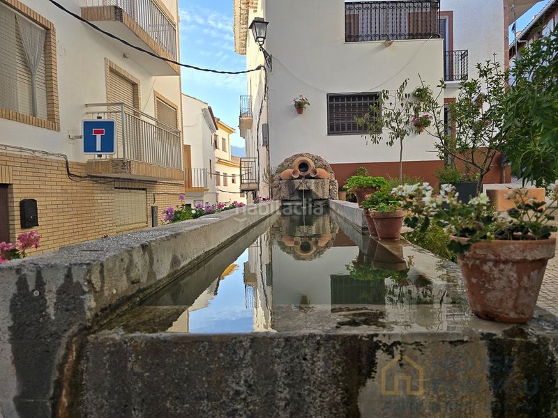 Foto fb16b151-ad2b-4b5b-9e7c-ebb1f9bc8c79. Masia amb aparcament a Castril