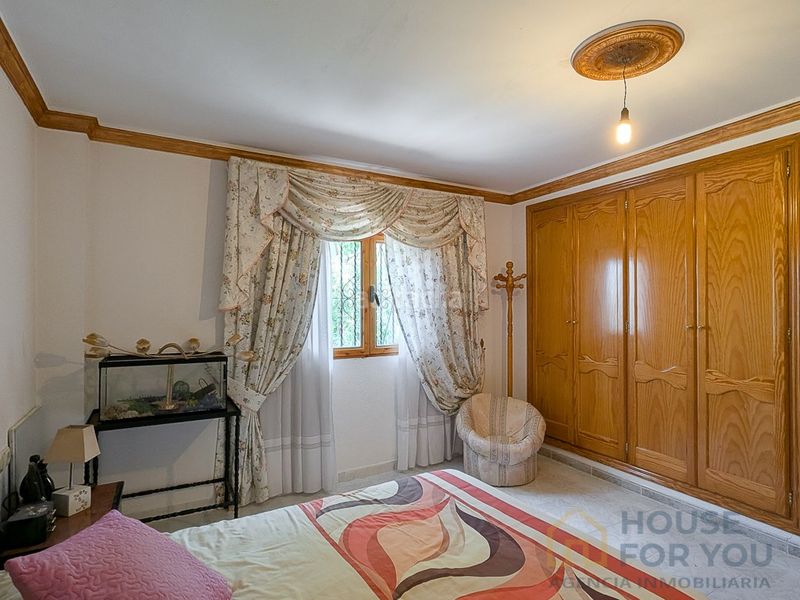 Foto abb10cb6-1c31-4e77-9657-4ea29e6ad19e. Masia a Castril