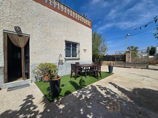 House in Calle Mar Del Japon-Ur Bahia Be