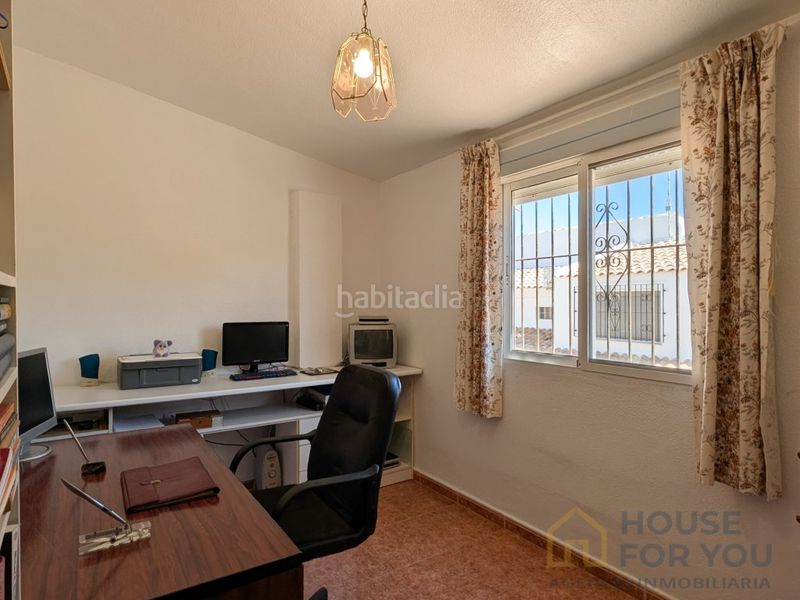 Foto 12fd433b-1f74-4ee1-bd71-28b2a3a5c586. Casa a Centro Alcázares (Los)