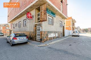 Local Comercial a Calle jorge guillen 15. Traspaso de pizzería famosa en fortuna, con cartera de clientes