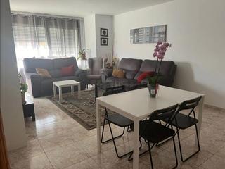 Apartamento en Casco Antiguo. Piso en zona colegio mediterraneo