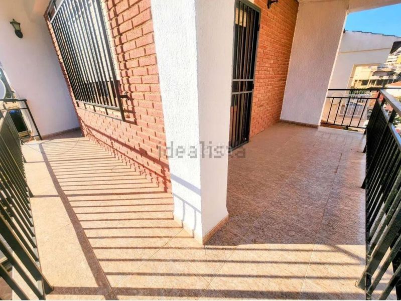 Foto 42777c0d-a619-4acc-ba27-74bd40f6e065. Casa amb aparcament a Águilas