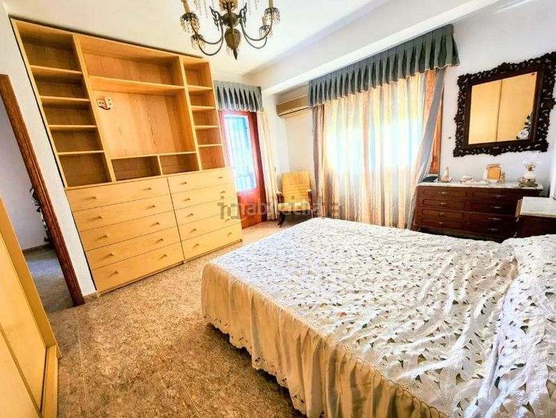Foto a937b0cc-8276-4711-97af-9a3edf31a026. Casa amb aparcament a Águilas