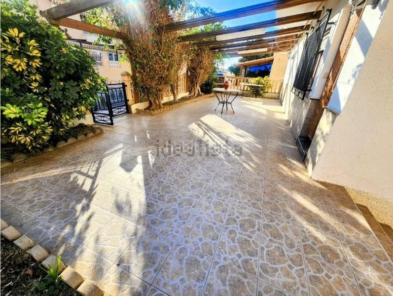 Foto af3becae-8935-4d66-b06f-472979833d66. Casa amb aparcament a Águilas
