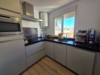 Affitto Piccolo appartamento in Casco Antiguo. Piso a 50 m de la playa y de la plaza de españa