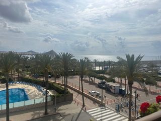Rent Apartment in Las Lomas - Las Yucas. Apartamento en primera linea