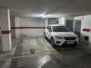 Parking coche en Casco Antiguo. Garaje en el centro