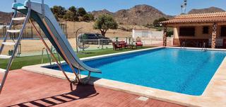Casa a Tébar - Los Arejos. Villa  con terreno
