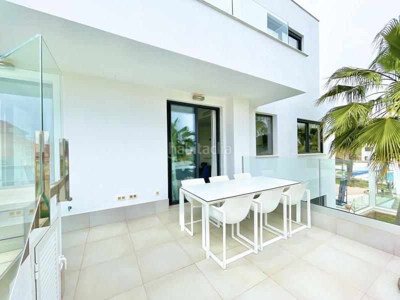 Foto 5ca1609e-cbd2-4b2b-81f9-cbdddfe06ef4. Apartamento en El Faro de Calaburra - Chaparral Mijas