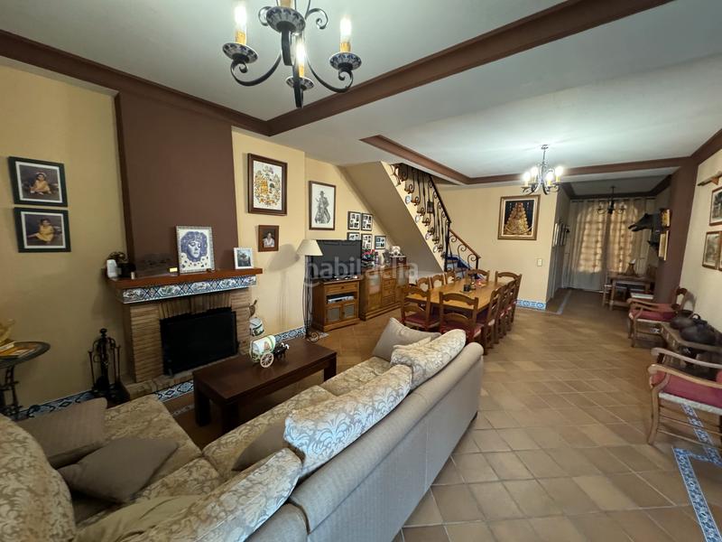 Foto fa88475f-3310-446a-9420-f50c5e710d62. Casa amb xemeneia aparcament a El Rocío Almonte