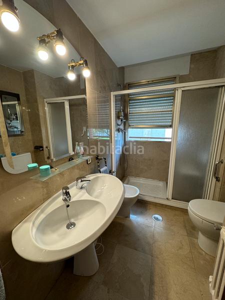 Foto 20f19329-529f-47bb-b5d2-9a5bd626df80. Appartement dans avenida presidente adolfo suárez 2 dans Sevilla