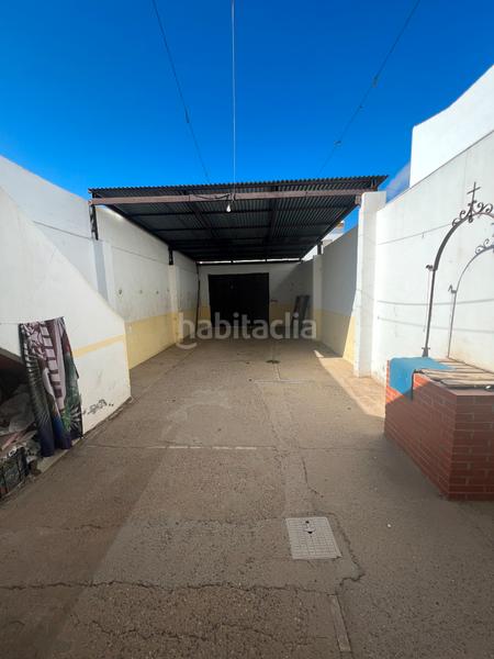 Foto 0dfba89b-a740-4596-9142-6dc17597f838. Casa amb xemeneia aparcament a El Rocío Almonte