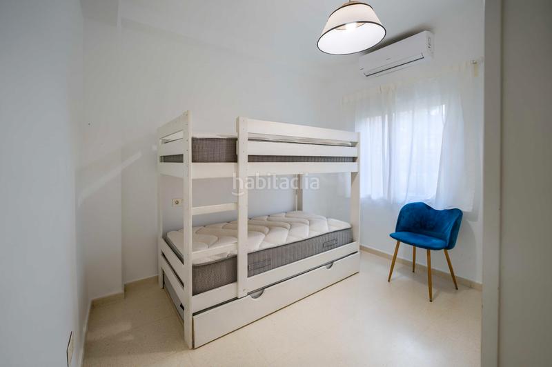 Foto 48eff8ea-d25b-4085-9ee0-f3a5897ebe0c. Planta baja en calle julia rómula hispalis 5 bajo reformado en venta en c/ julia romula hispalis en Sevilla