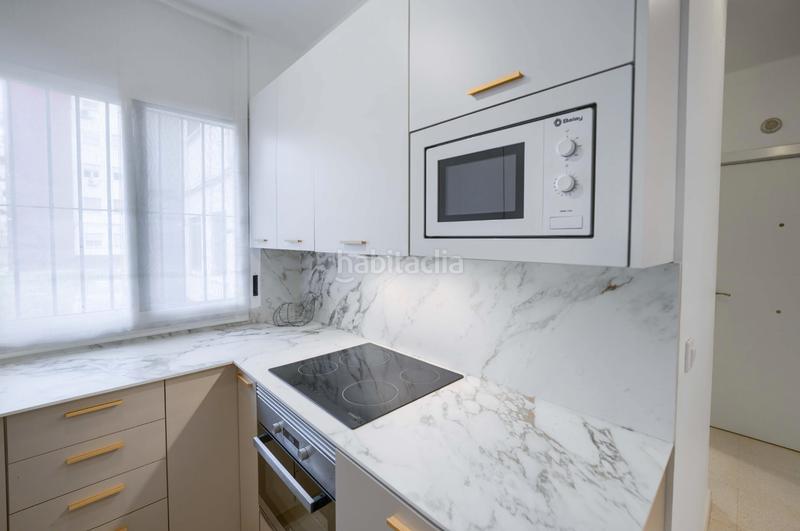 Foto 529ce00d-7ab6-46a8-9070-c14ccb79aaf5. Planta baja en calle julia rómula hispalis 5 bajo reformado en venta en c/ julia romula hispalis en Sevilla