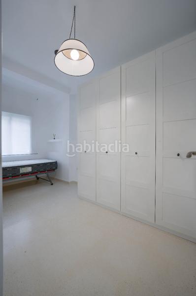 Foto 626cbde1-ec31-40d2-afd5-e6e53474f1a1. Planta baja en calle julia rómula hispalis 5 bajo reformado en venta en c/ julia romula hispalis en Sevilla