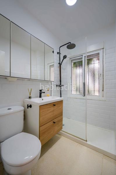 Foto 7fee78fc-219b-4fb5-aeee-fead893ca463. Planta baja en calle julia rómula hispalis 5 bajo reformado en venta en c/ julia romula hispalis en Sevilla