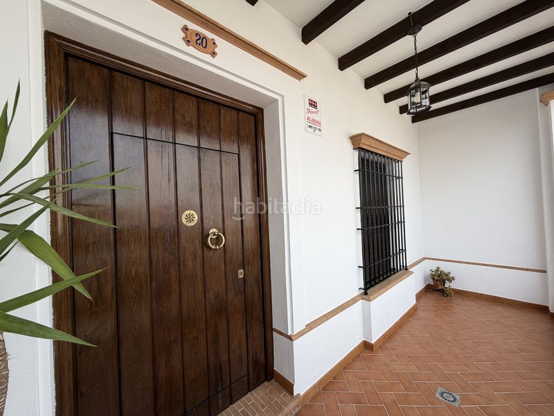 Foto 4f3c642a-0250-415d-a31c-39b92e9fd6e6. Casa amb aparcament a Almonte Almonte
