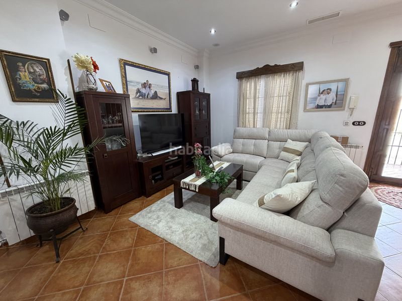 Foto c9e3cb0f-3529-4881-84bc-5ed86469da6b. Casa amb aparcament a Almonte Almonte