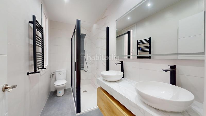 Foto d24ab81d-6bb7-4750-9cd3-5c187e76db34. Piso en Solokoetxe Bilbao