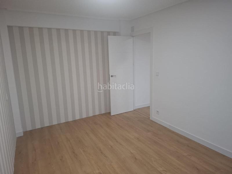 Foto ea8b7500-d348-4409-8aad-459a0b3ee877. Local comercial a Santutxu-Basarrate Bilbao