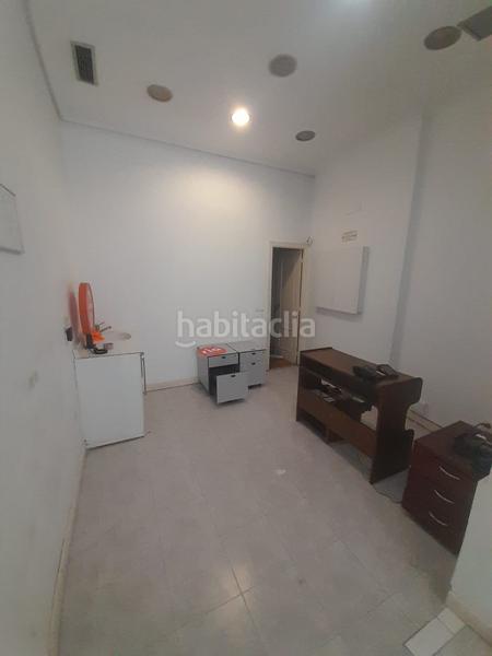 Foto d701fe19-ef97-4c95-8cea-e06c7f88e4b6. Lloguer local comercial a Ametzola Bilbao