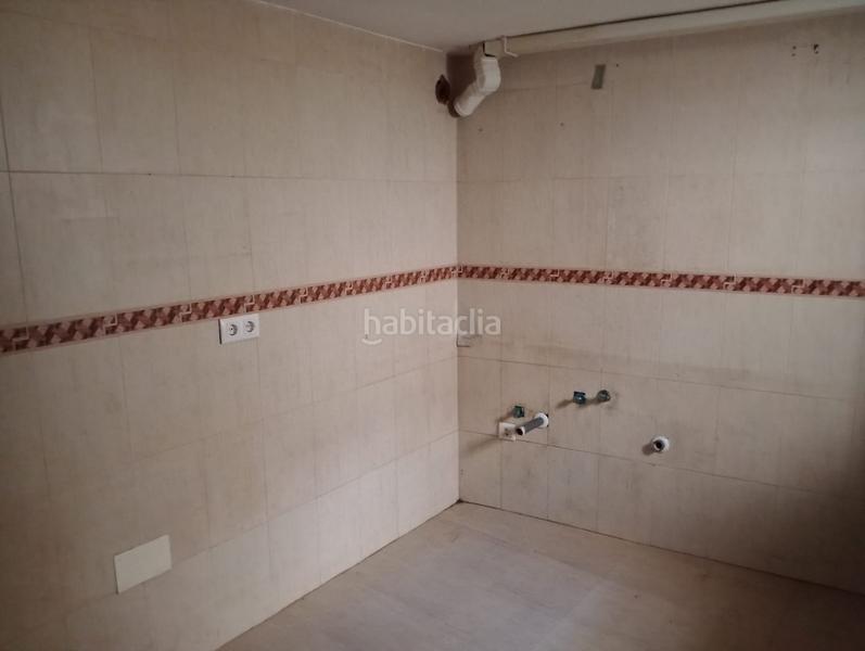 Foto 343343f9-102a-4809-83c3-6ce3f8c0c968. Casa a Rus