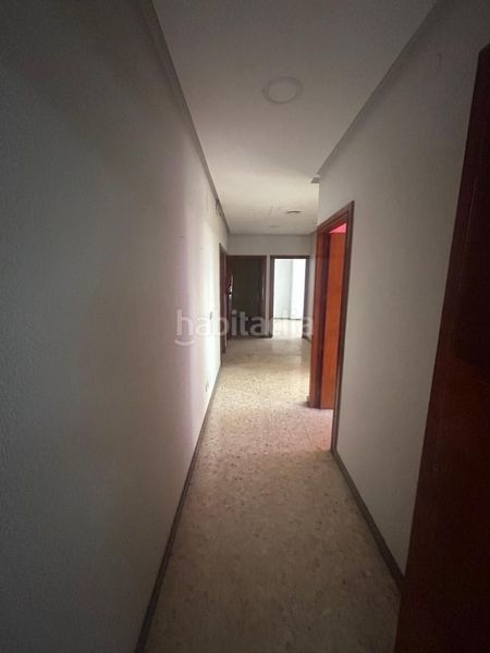 Foto 6a77e1e7-c98a-4a9b-be52-fcb98755e836. Local comercial a Martos
