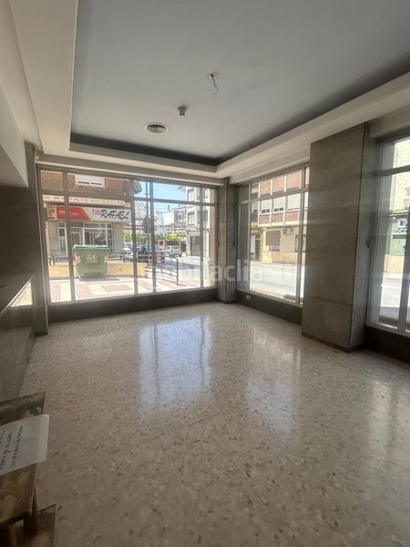 Foto ca7ab47c-bbeb-4735-bd02-dcdaa7f9a868. Local comercial a Martos