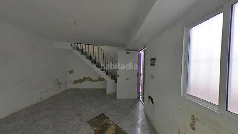 Foto fbc7d15e-6c15-414d-913a-dc69321ecd1e. Casa venta de casa en jaen en Ctra. Circunvalación - La Magdalena Jaén