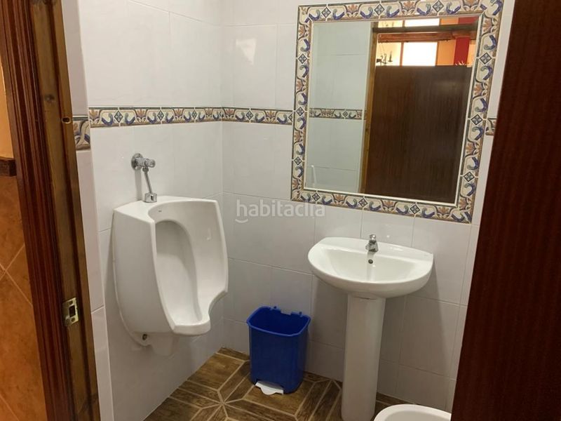 Foto 047aeb94-8d58-45af-9f34-95390d436737. Local comercial a Martos