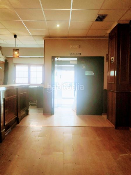 Foto 00c8ec38-e8a5-4d48-be0a-10cebd424016. Local comercial a Martos