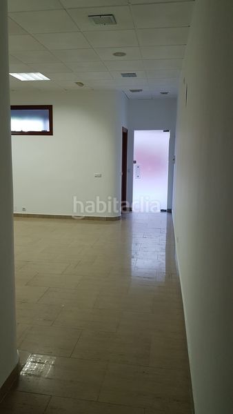 Foto 7ce0b110-33c5-498b-b66b-4e6c30a1ca66. Local comercial a Martos