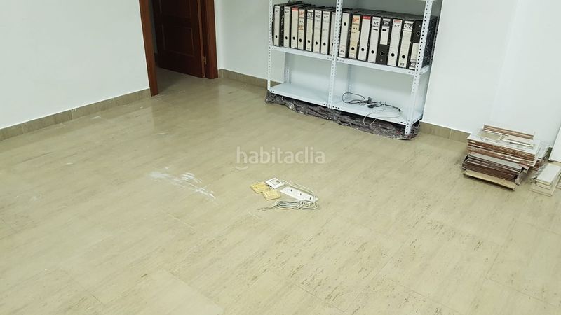 Foto d93fb6ae-9461-4b09-b9ba-160d87c0424f. Local comercial a Martos