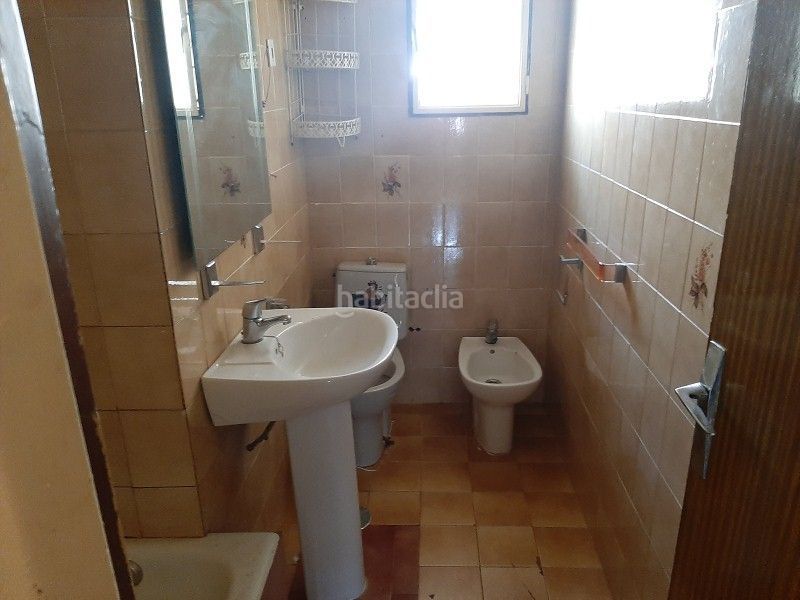 Foto 707f3683-3c41-4169-9b38-44b0f0f24ff5. Pis a Linarejos Linares