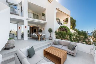 Casa adossada a Alto de los Monteros