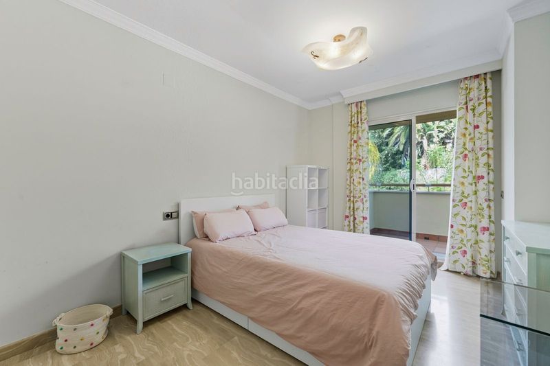 Foto d17f1220-cb2d-4b85-8a56-2c5a71db8ce9. Pis amb aparcament a Sierra Blanca Marbella