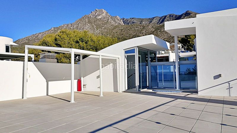 Foto d90f13d1-cef4-473f-9a6f-8eeeb5cde820. Casa adossada amb aparcament a Sierra Blanca Marbella