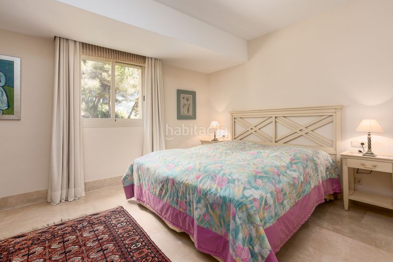 Foto b981230c-a651-4e51-a7b7-2b2a5aec3422. Piso en Río Real Marbella