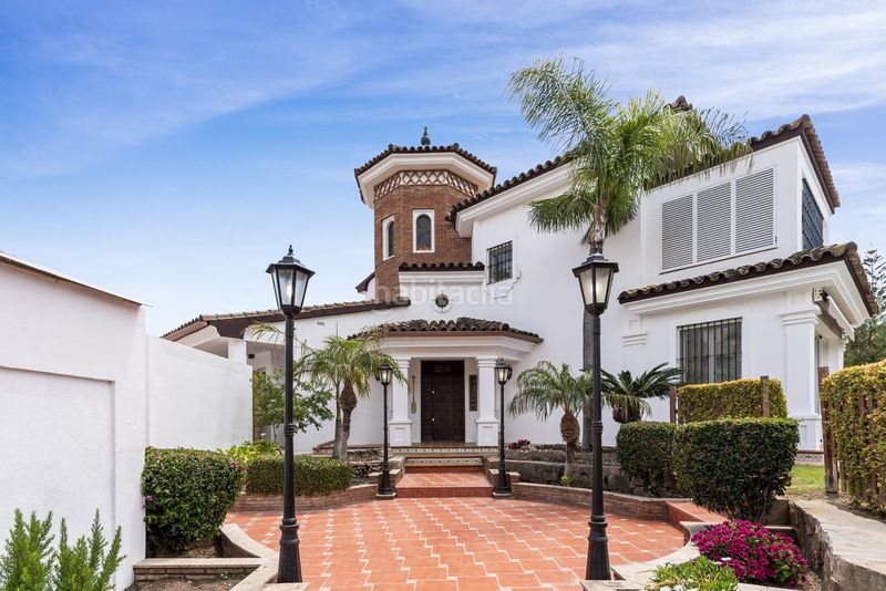 Foto 4773cde7-9b0d-4435-b9b3-8122bd02cdd8. Casa adossada amb aparcament a Las Chapas - Alicate Playa Marbella