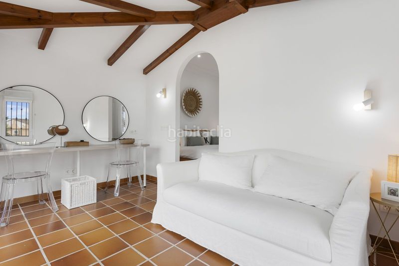 Foto ce72b9d2-cb26-449d-bb47-70d8b2b6178f. Casa adossada amb aparcament a Las Chapas - Alicate Playa Marbella