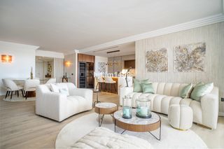 Etagenwohnung in Las Brisas